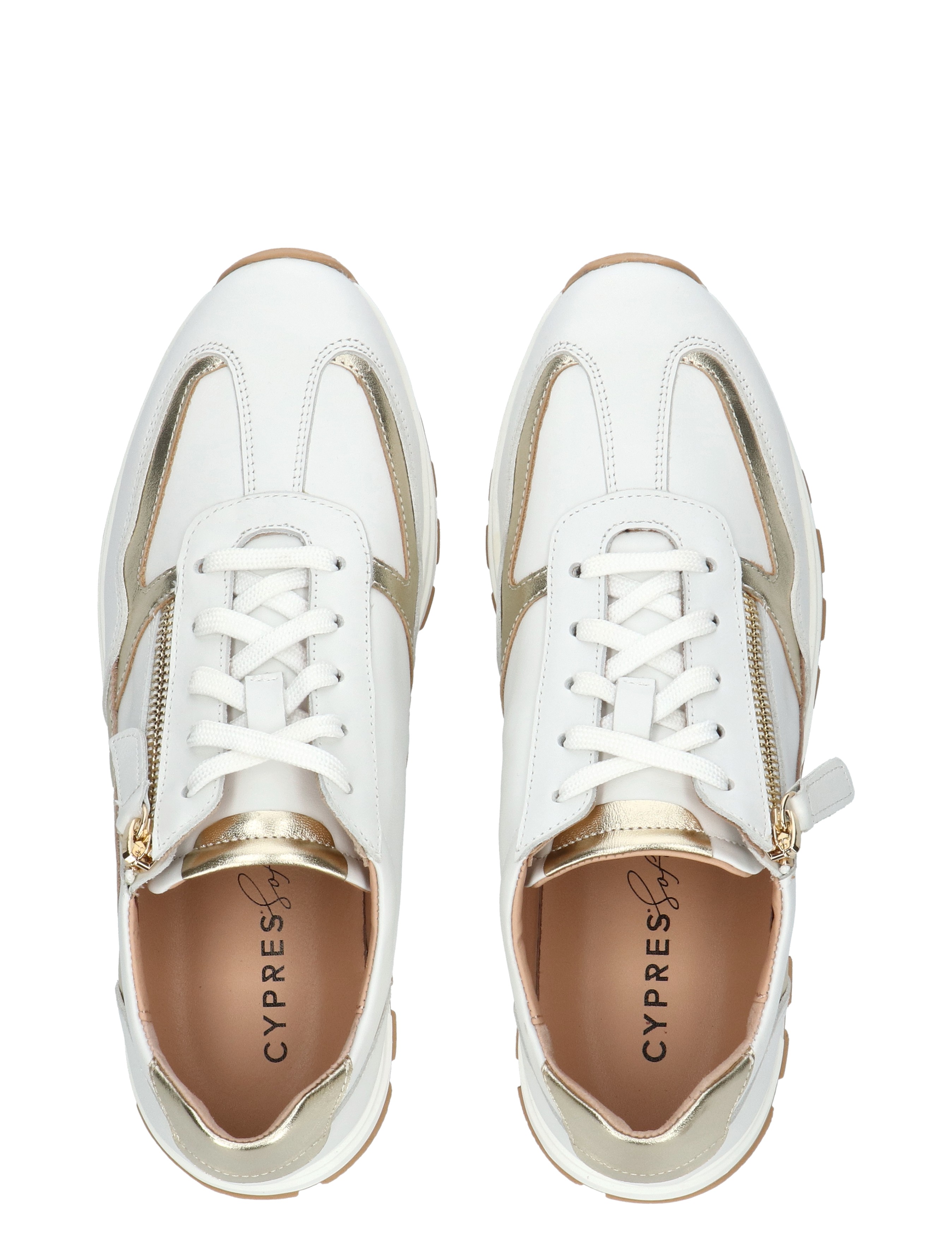 sneakers, witte schoenen, gympen, golden accenten, laces