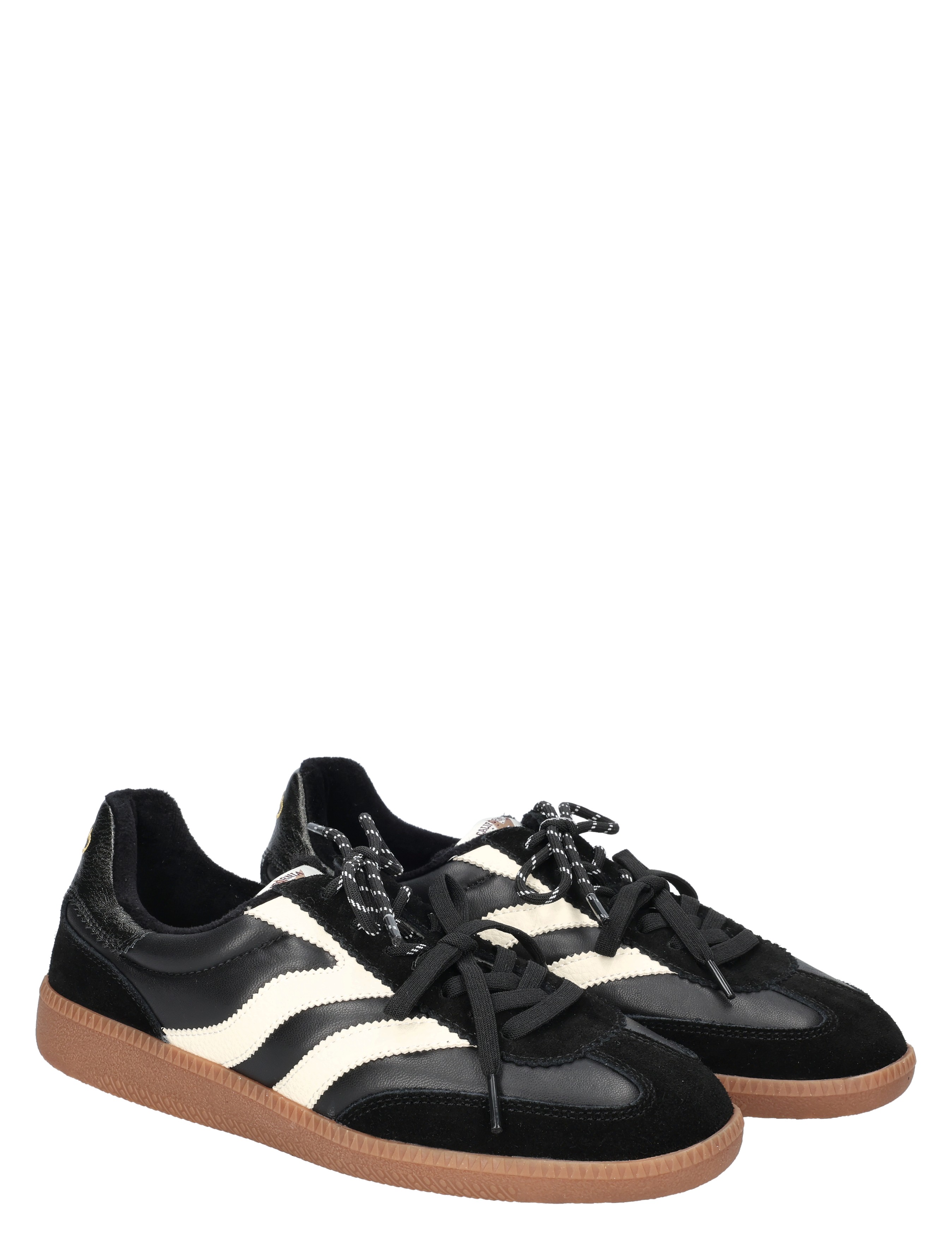 sneakers, zwart, gum sole, veters, suede