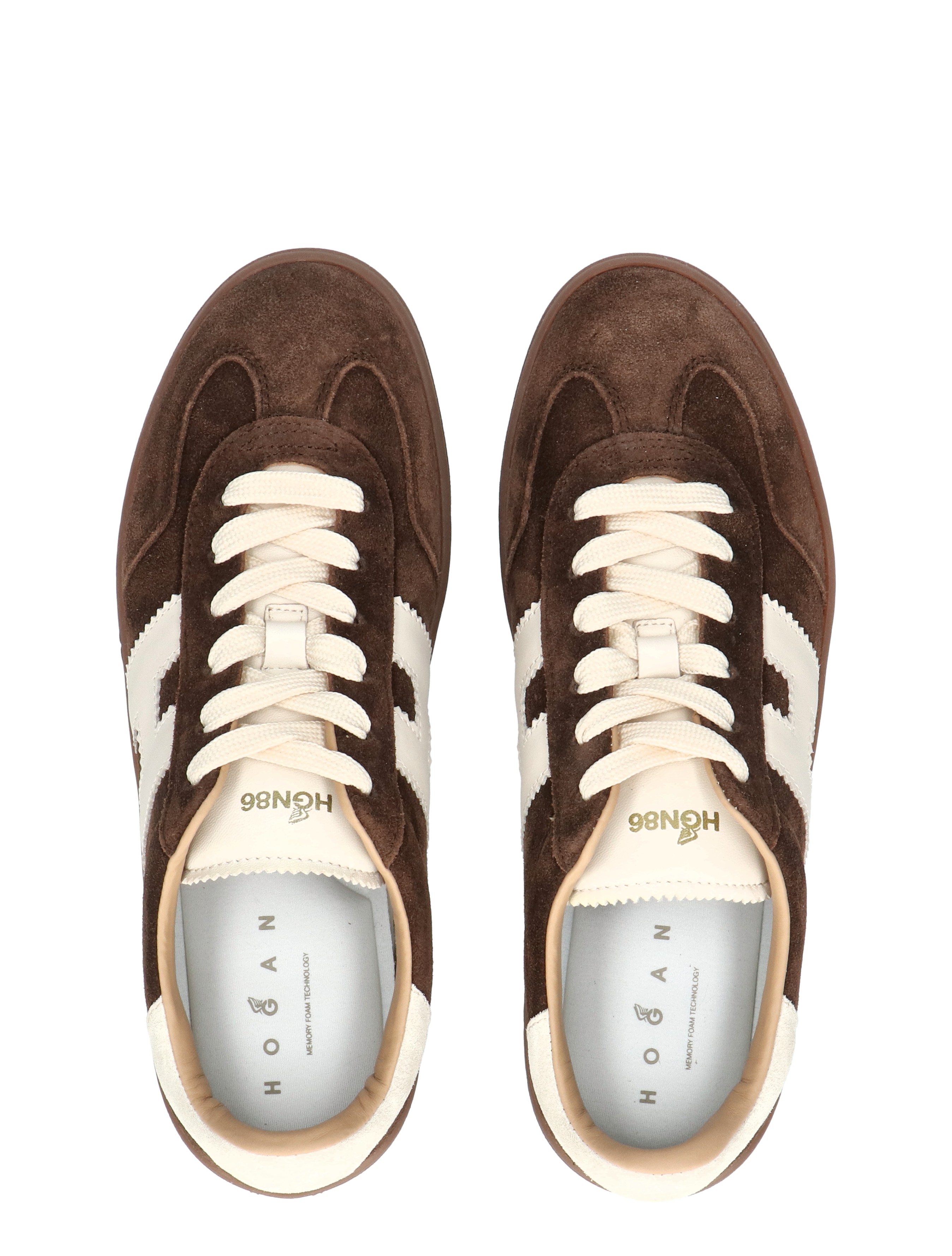 w suikerbruine schoenen, suede sneakers, witte zijbanden, lvalshoogte-lace, casual sneakers