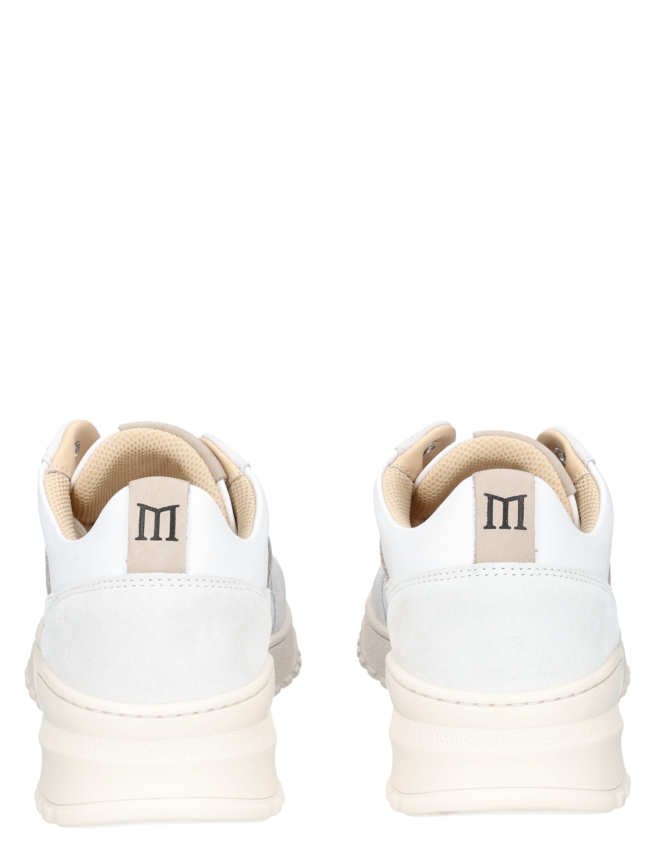 witte sneakers, canvas sneakers, platte hak, zachte zool, ruggewijze achterkant
