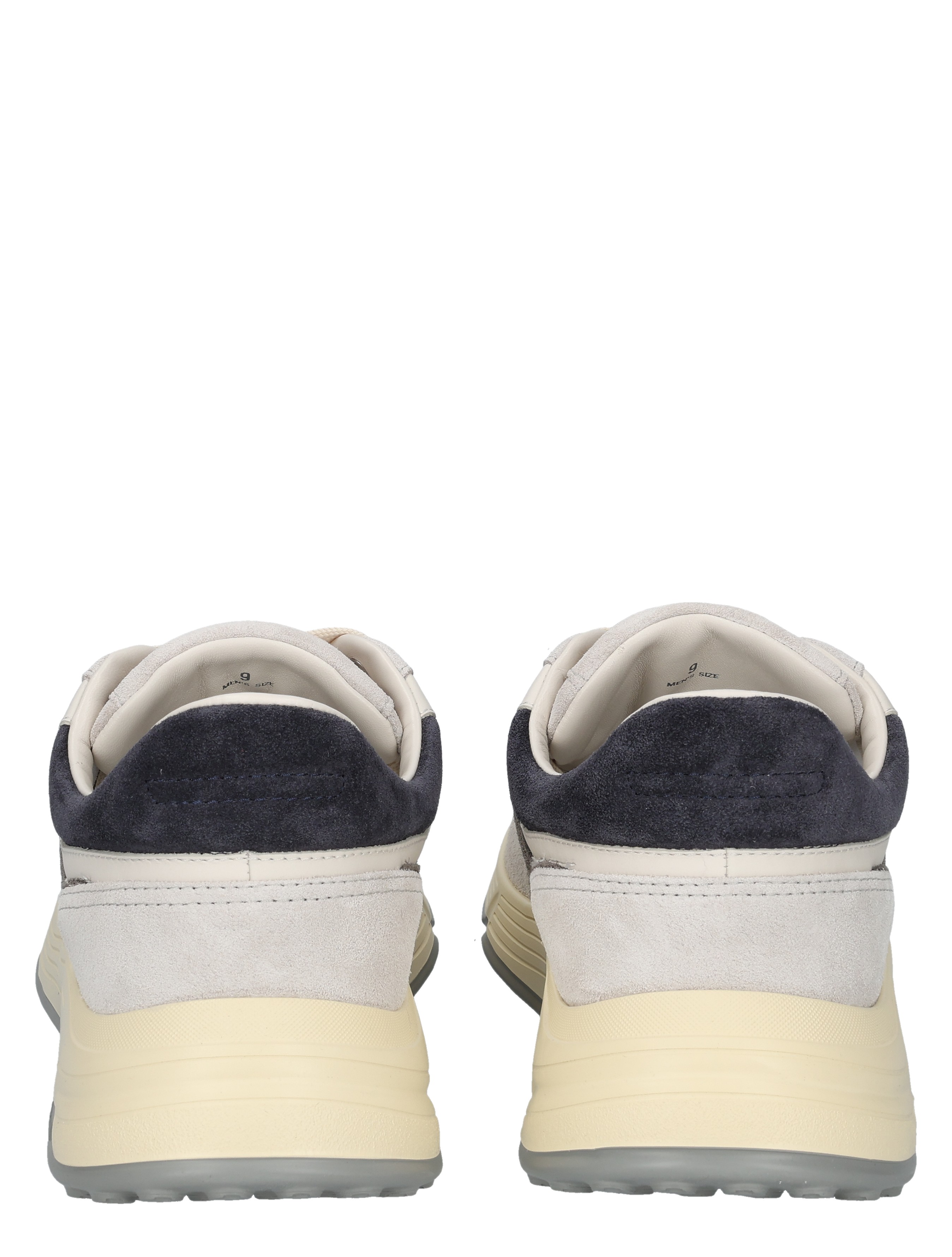sneaker, heel, witte zool, suede, rugle voetstuk