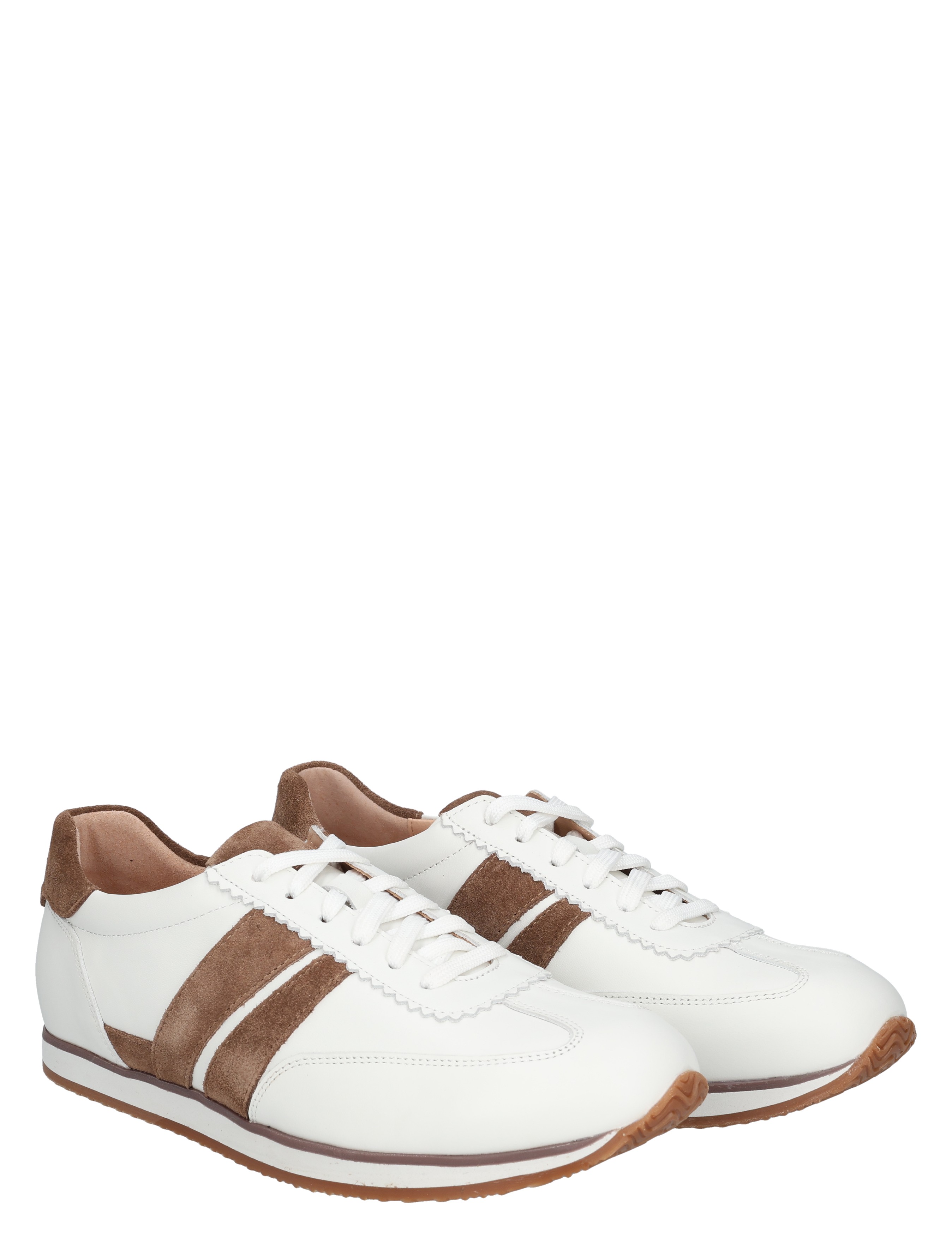 sneaker, witte schoen, bruin suède, katoen zool, casual schoen