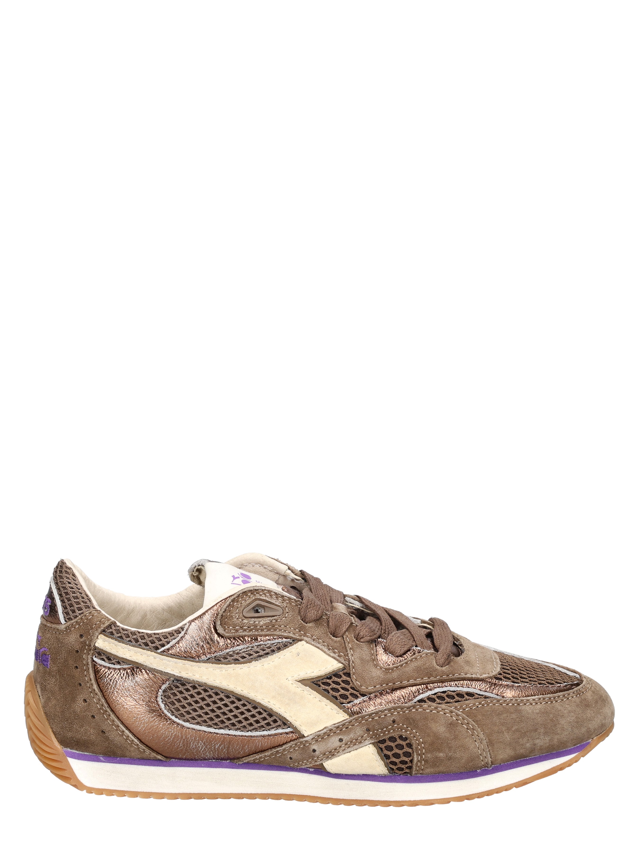 sneaker, bruine schoen, mesh paneel, suede, lila accenten