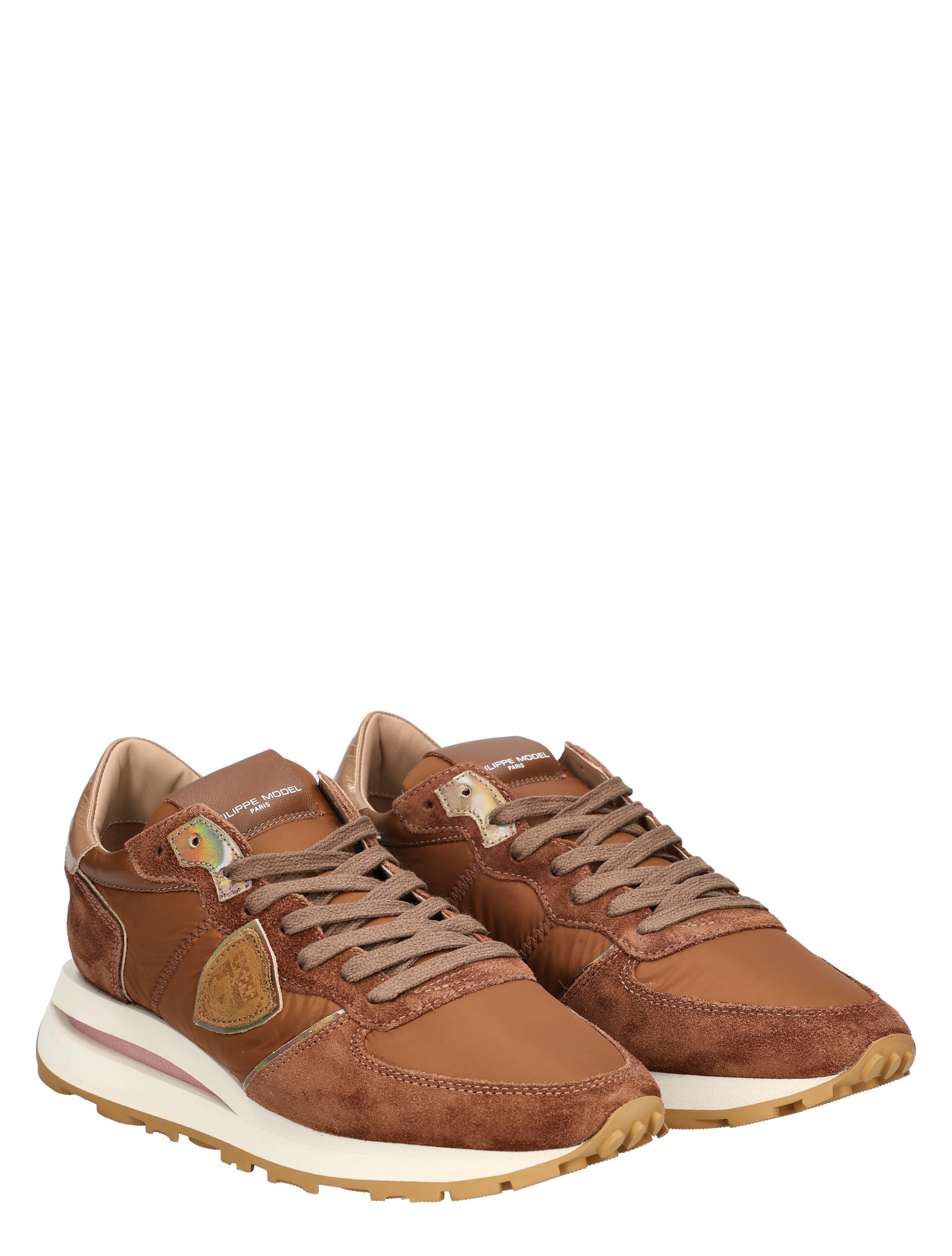 sneakers, bruine schoenen, suède, casual, sportief