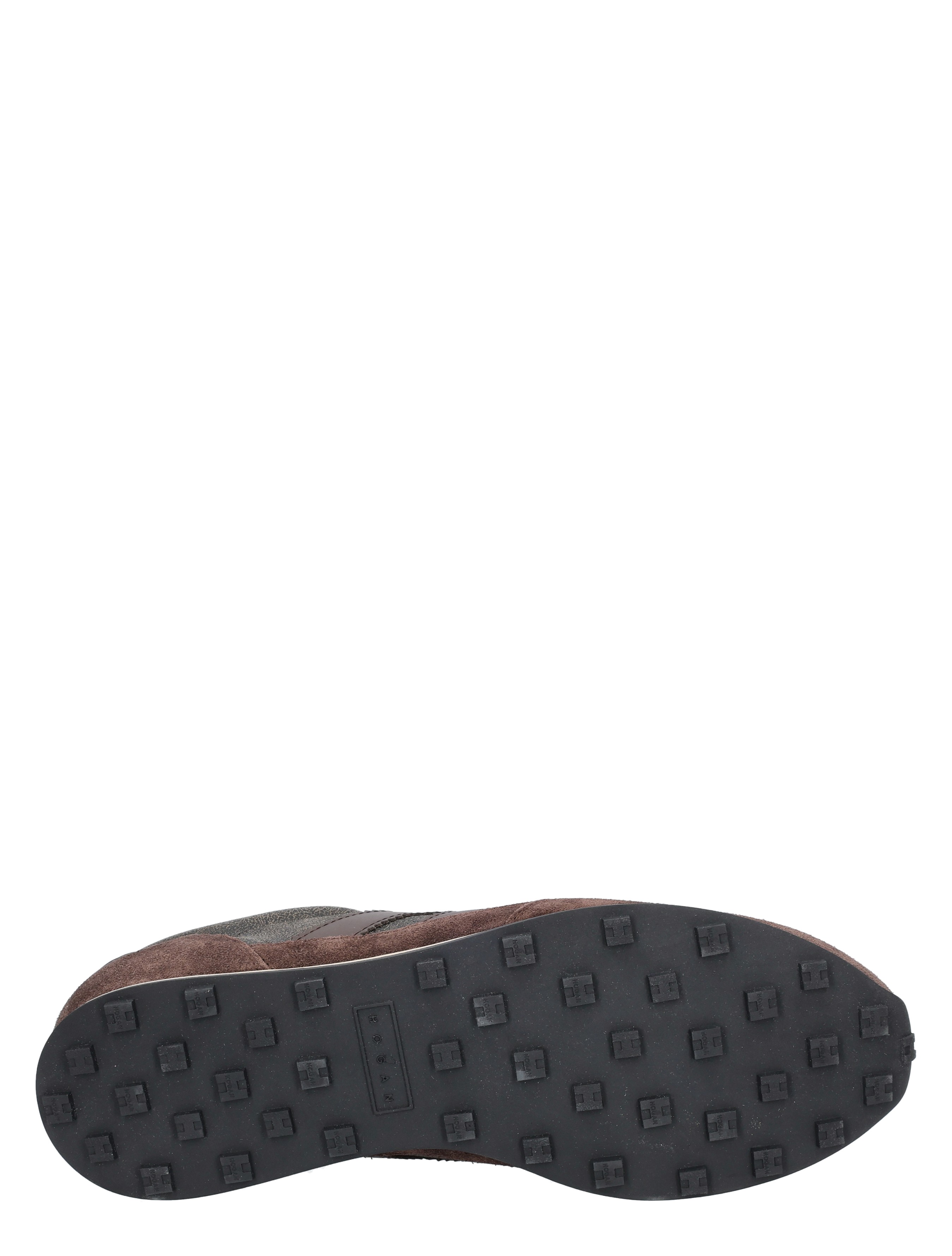 boot, sole, rubber, studs, platform