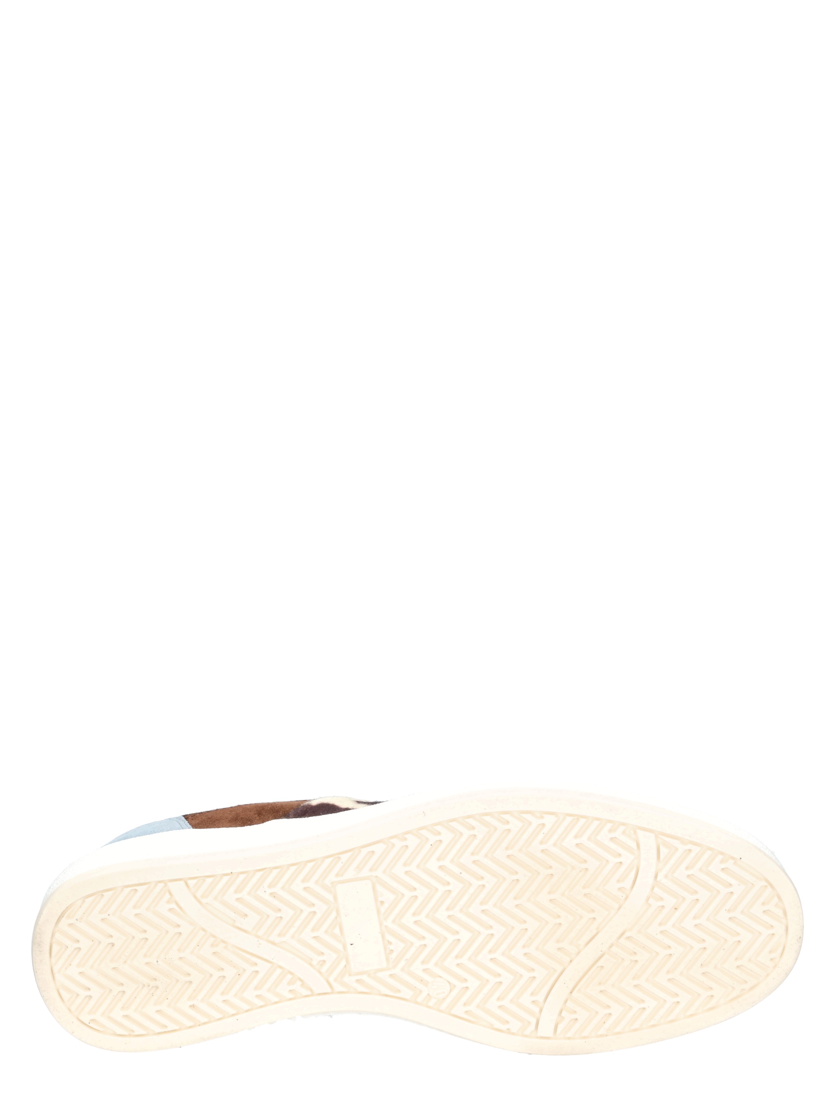 sneaker, sole, rubber, herringbone, blue