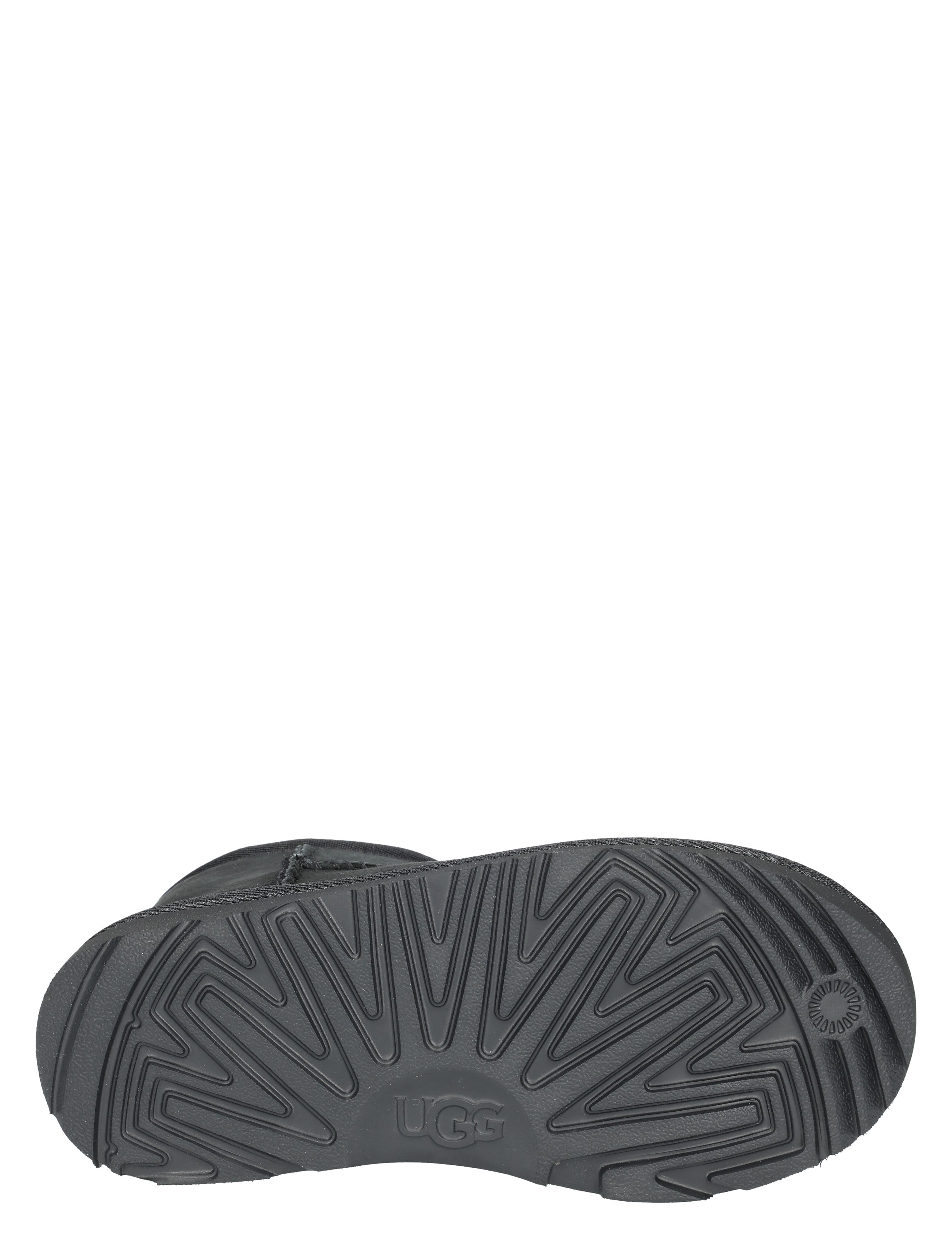 UGG - Kids Classic Mini II Black - Meisjes - Jongens - Boots - Enkellaarsjes - Boots - Enkellaarsjes - 48141_11_8